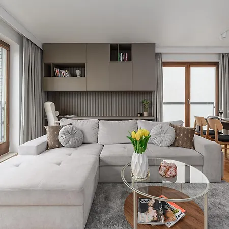 Lumina I 3br With Balcony I 2 Bathrooms I Parking I Ac I Mall Wola