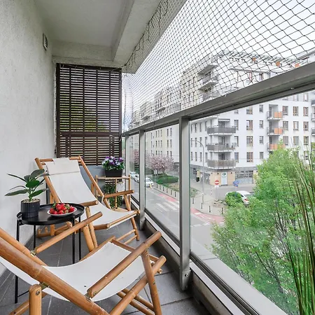 Апартаменты Lumina I 3br With Balcony I 2 Bathrooms I Parking I Ac I Mall Wola