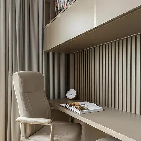 Lumina I 3br With Balcony I 2 Bathrooms I Parking I Ac I Mall Wola *